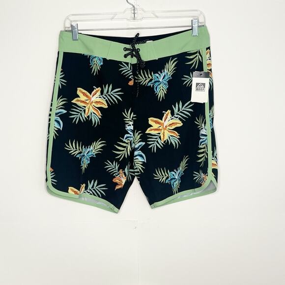 Mens Reef Board Shorts Size 34 - Picture 1 of 9
